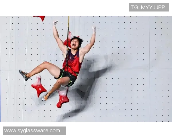 杭州马拉松赛中攀岩队员个人能力的精彩表现与城市赛事的完美结合